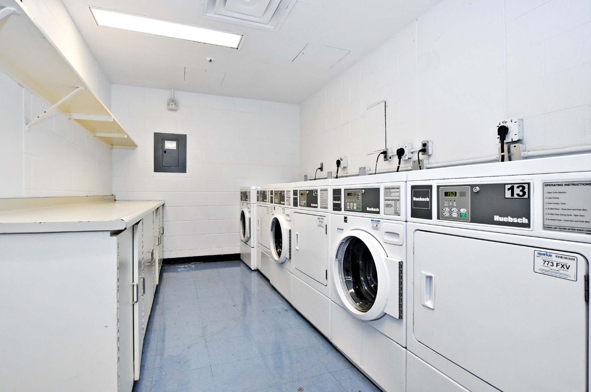 Picture of the laundry facilities in Tatham-Hall